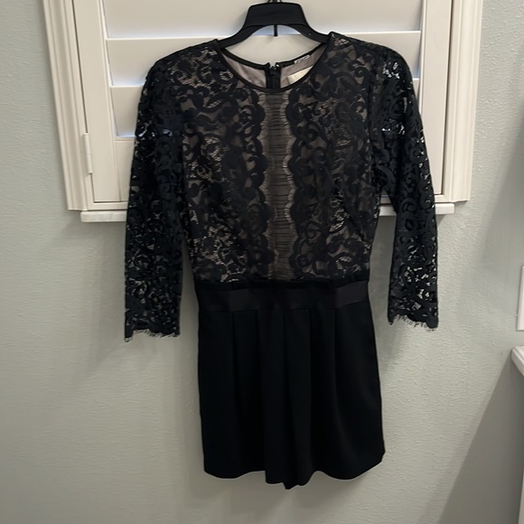 Stunning Erin Romper - size 2 - Picture 2 of 5